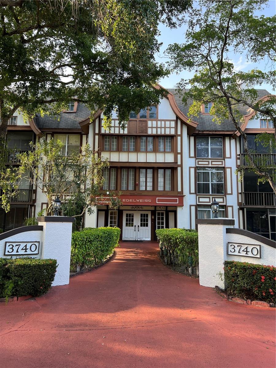 INTERNATIONAL VILLAGE AT - Residential Lease