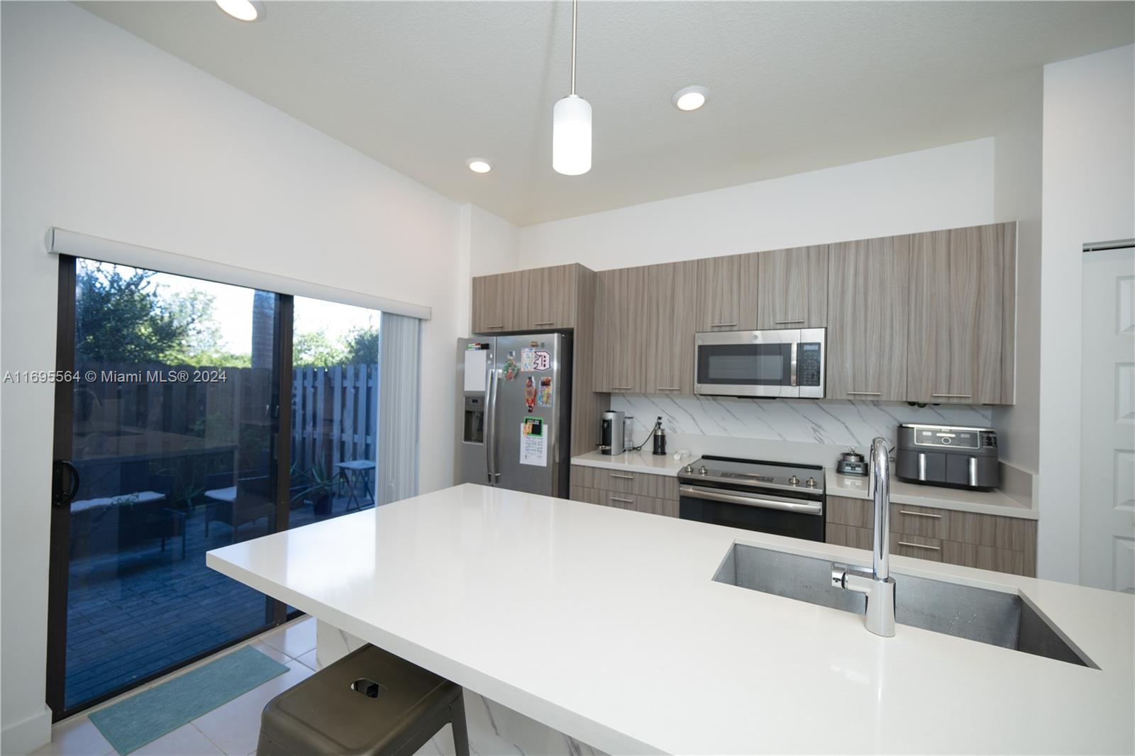 APEX AT PARK CENTRAL COND - Residential