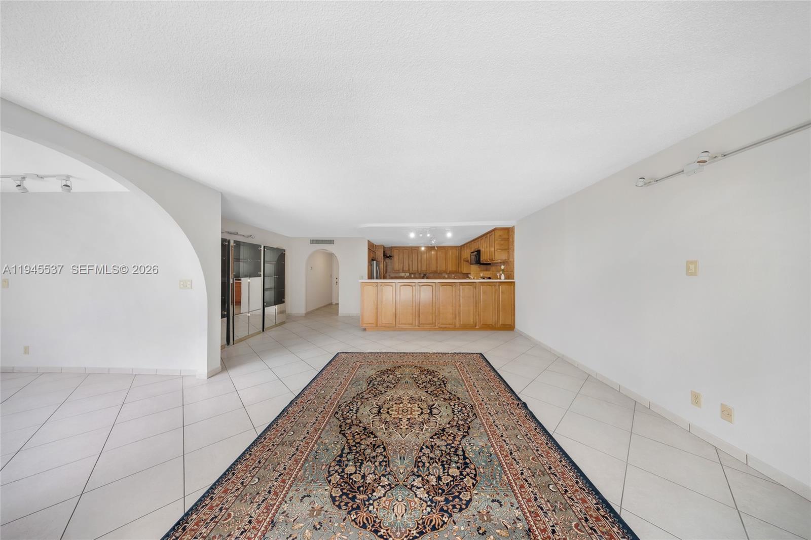 OLYMPUS CONDO PHASE - Residential