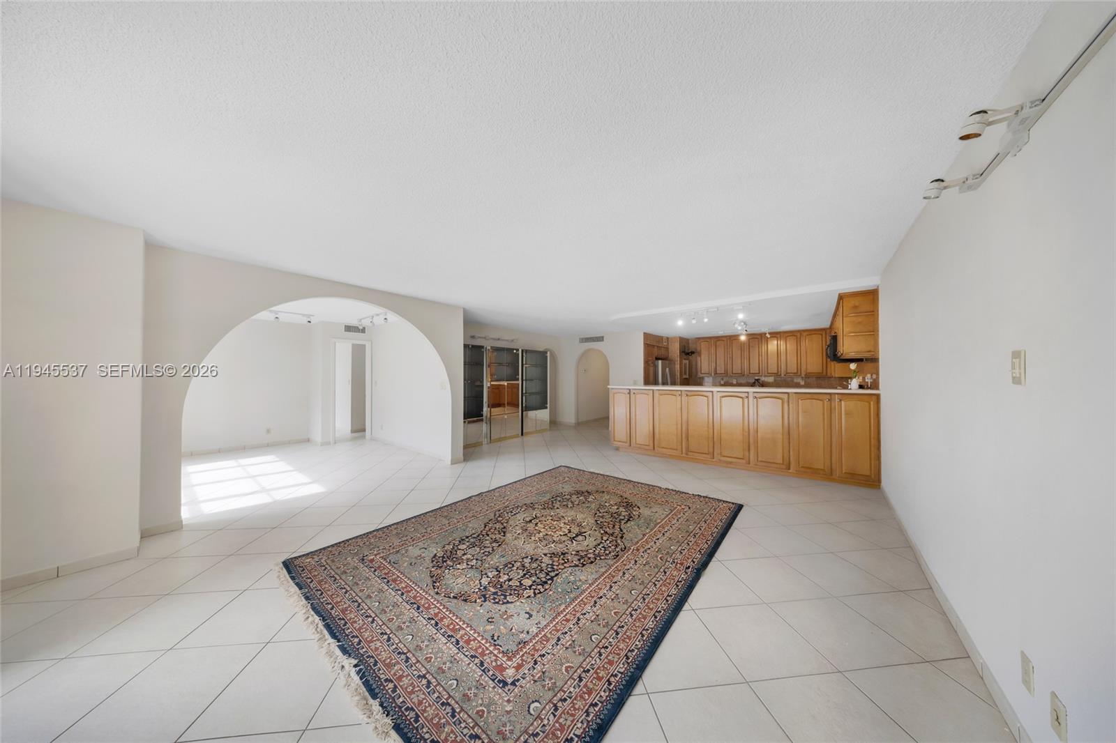 OLYMPUS CONDO PHASE - Residential