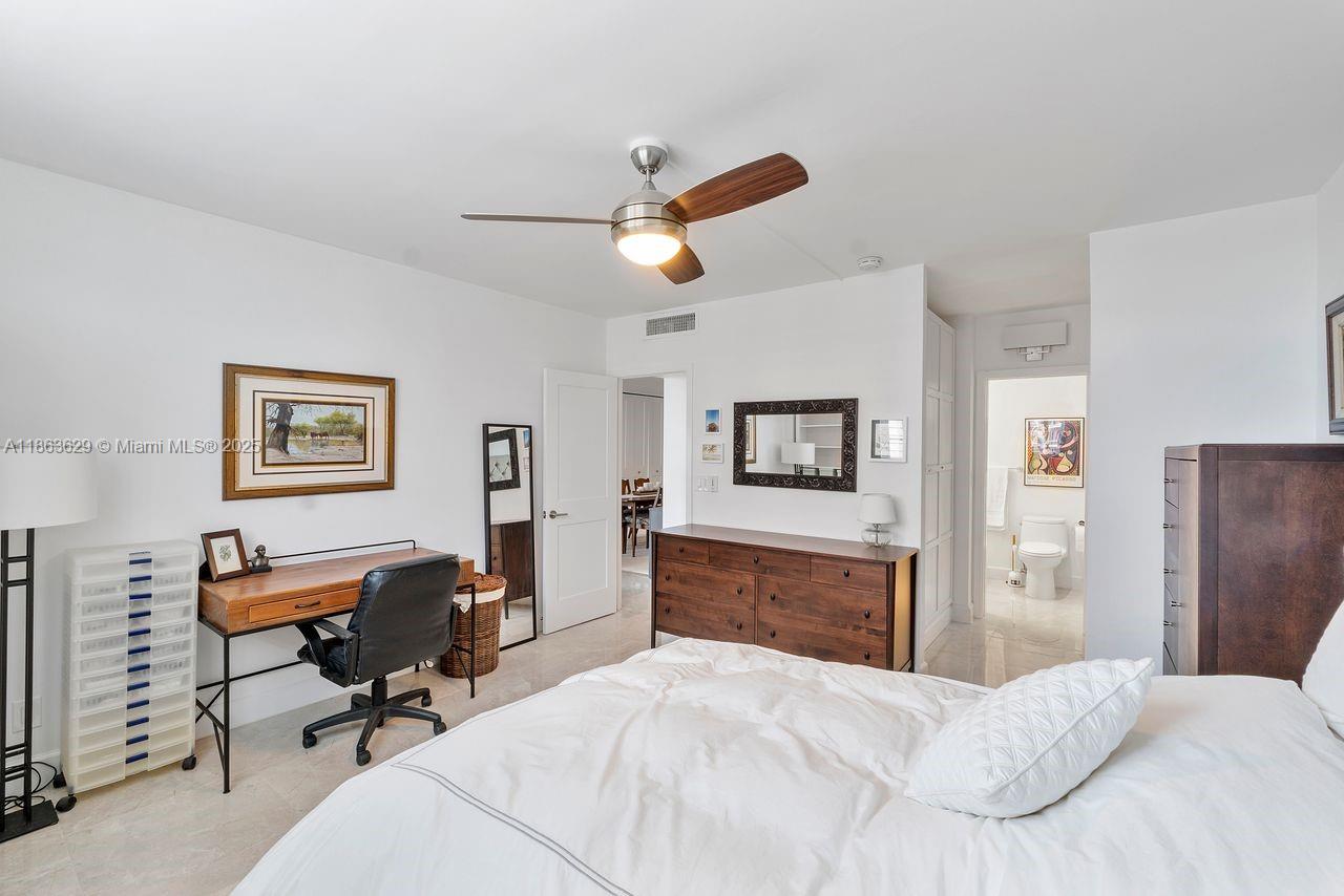 GABLES WATERWAY TOWERS CO - Residential