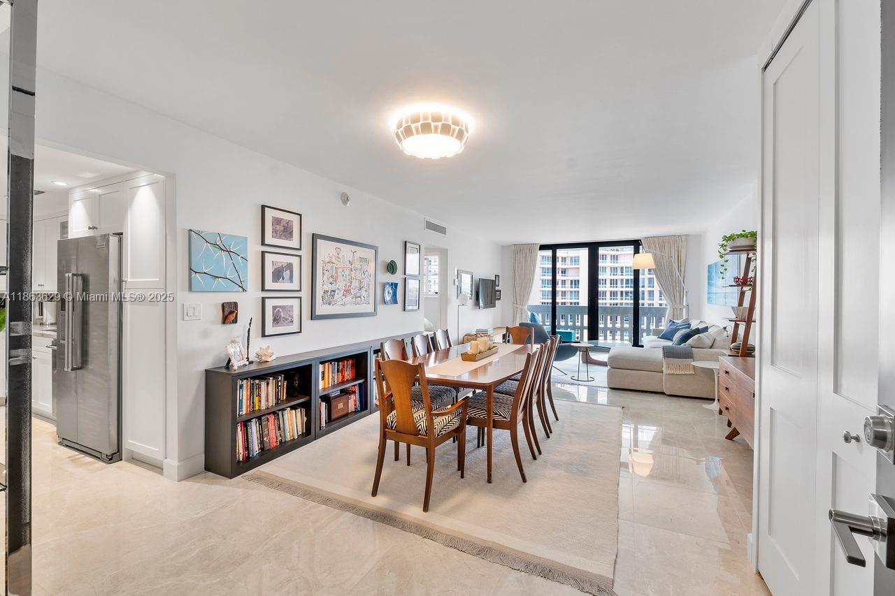 GABLES WATERWAY TOWERS CO - Residential