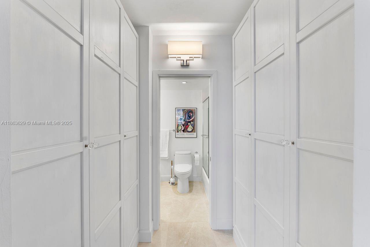 GABLES WATERWAY TOWERS CO - Residential