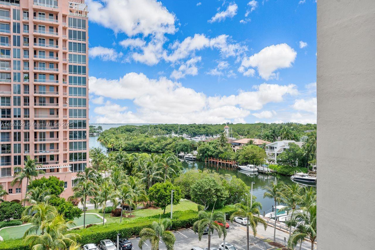 GABLES WATERWAY TOWERS CO - Residential