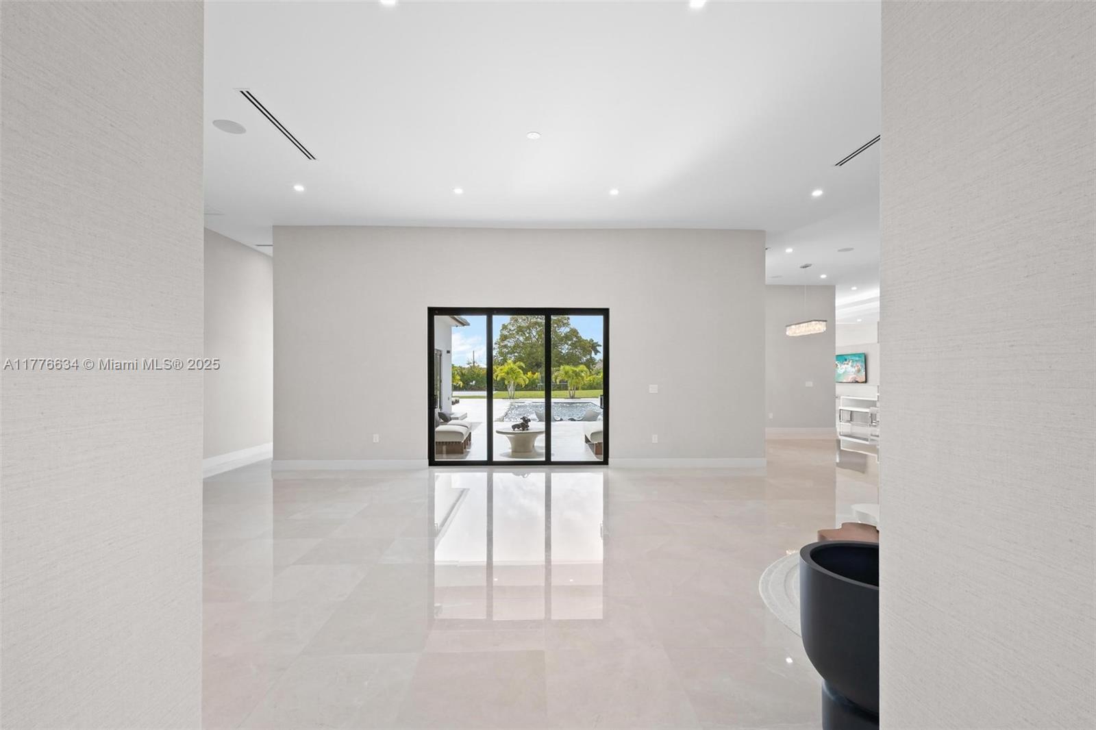 SWEETWATER ESTS SUB - Residential