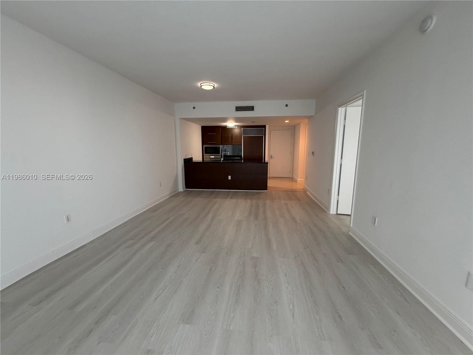 475 Brickell Ave 1711