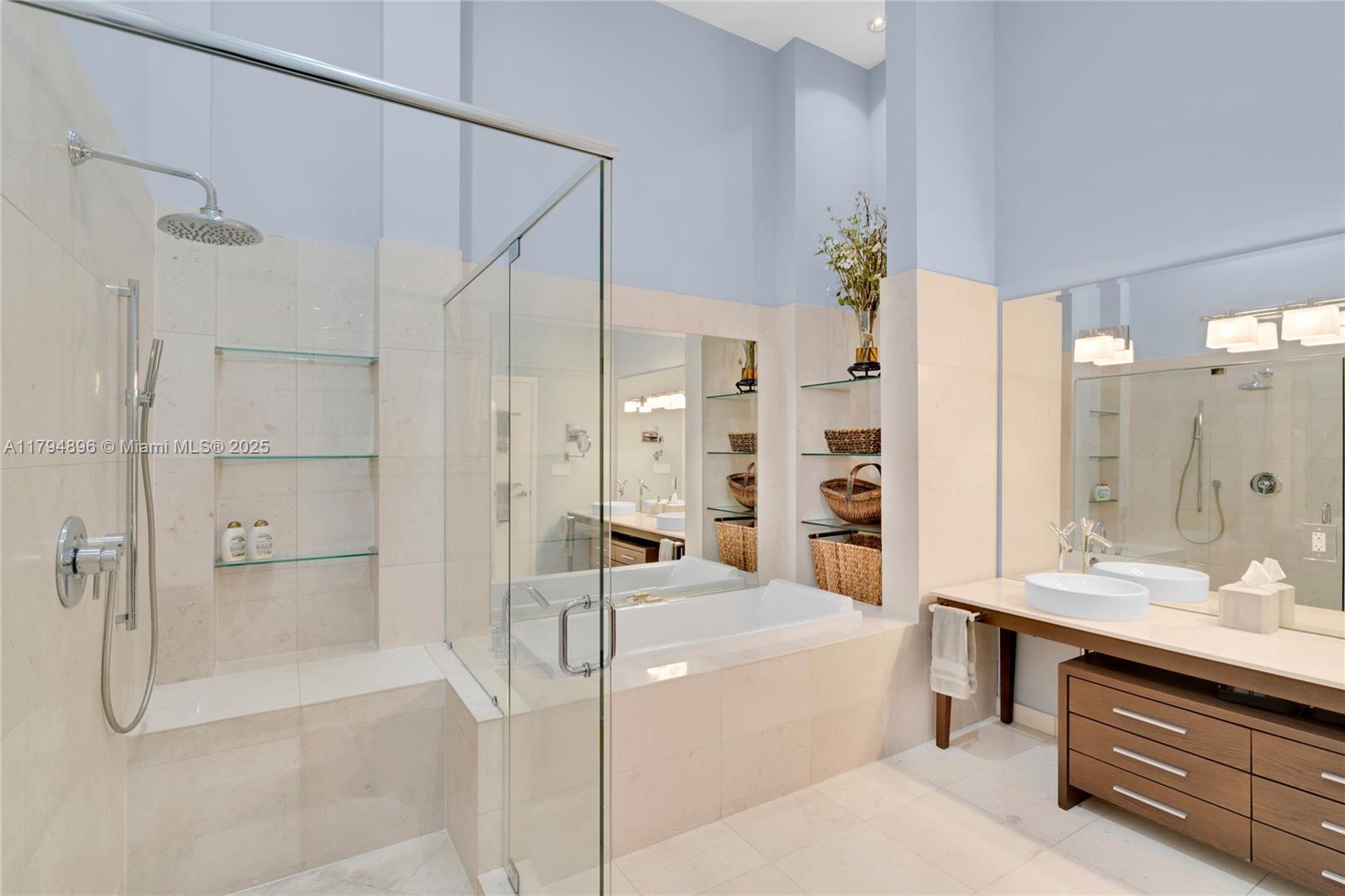 ICONBRICKELL CONDO NO 1 - Residential