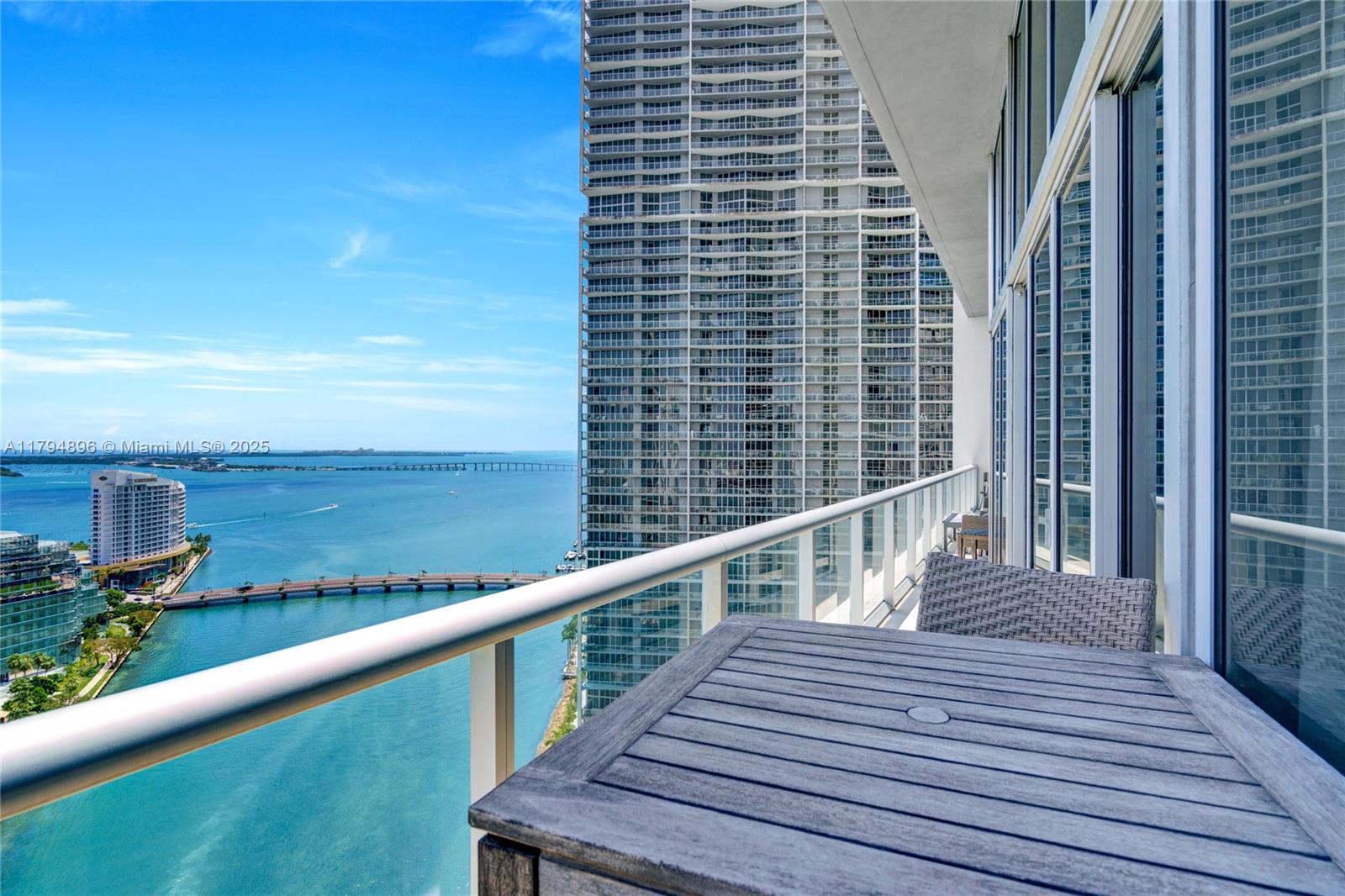 ICONBRICKELL CONDO NO 1 - Residential