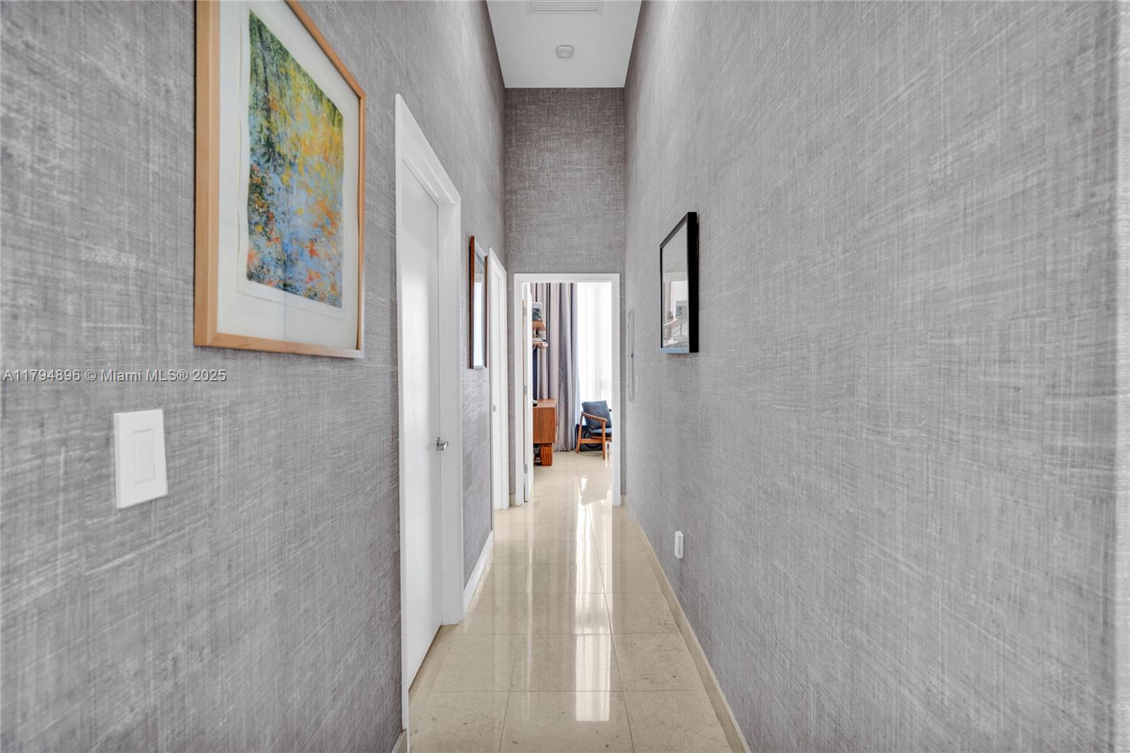 ICONBRICKELL CONDO NO 1 - Residential