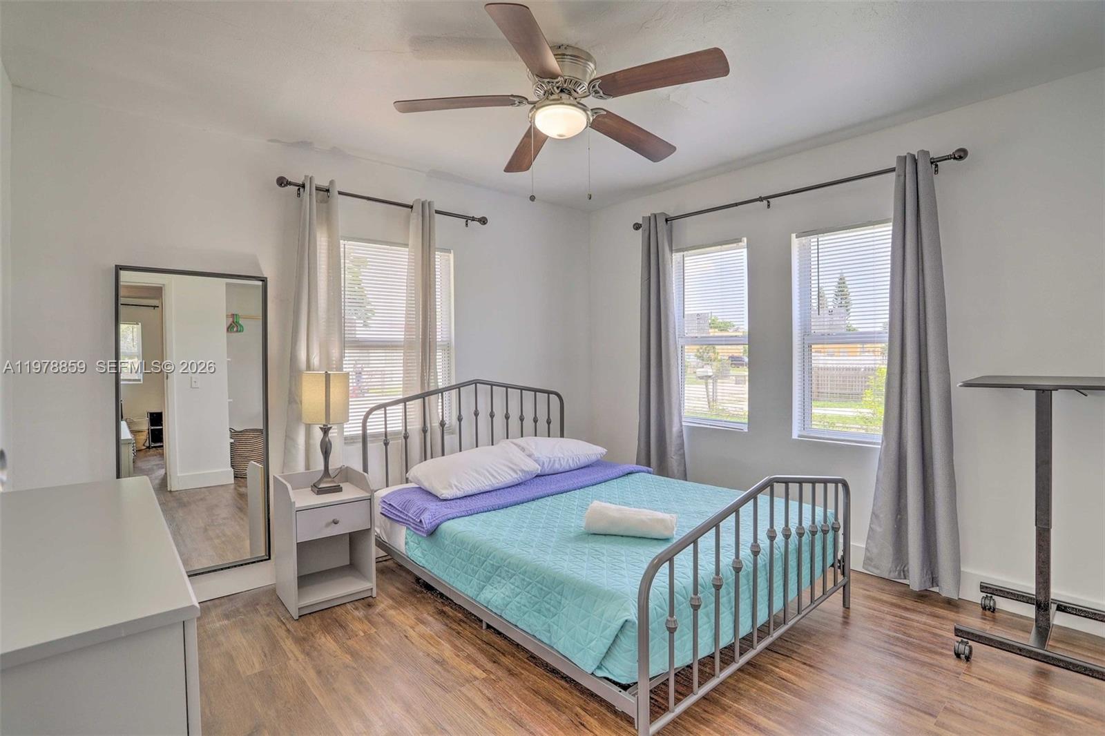 17 AVE MANOR - Residential Lease