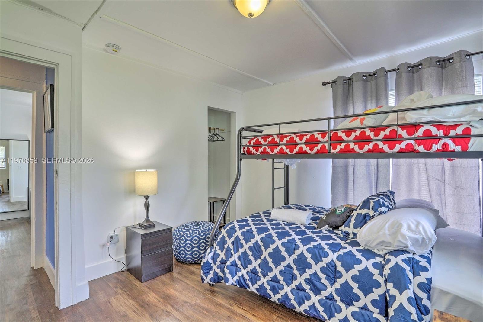 17 AVE MANOR - Residential Lease