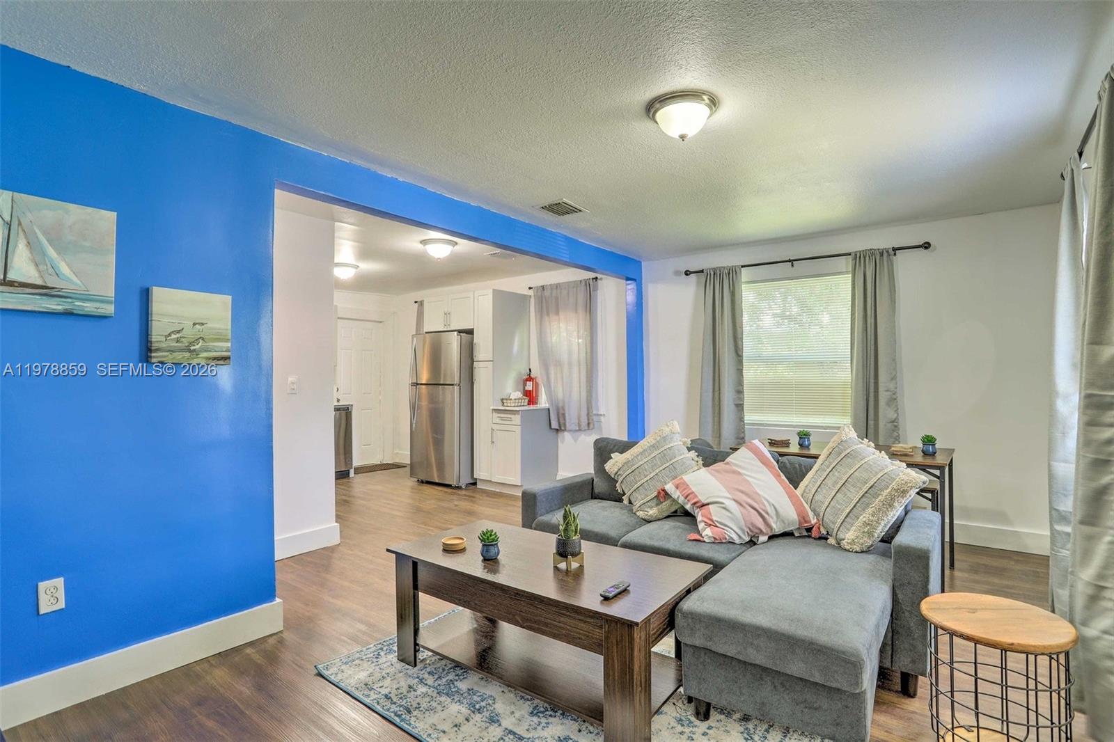 17 AVE MANOR - Residential Lease