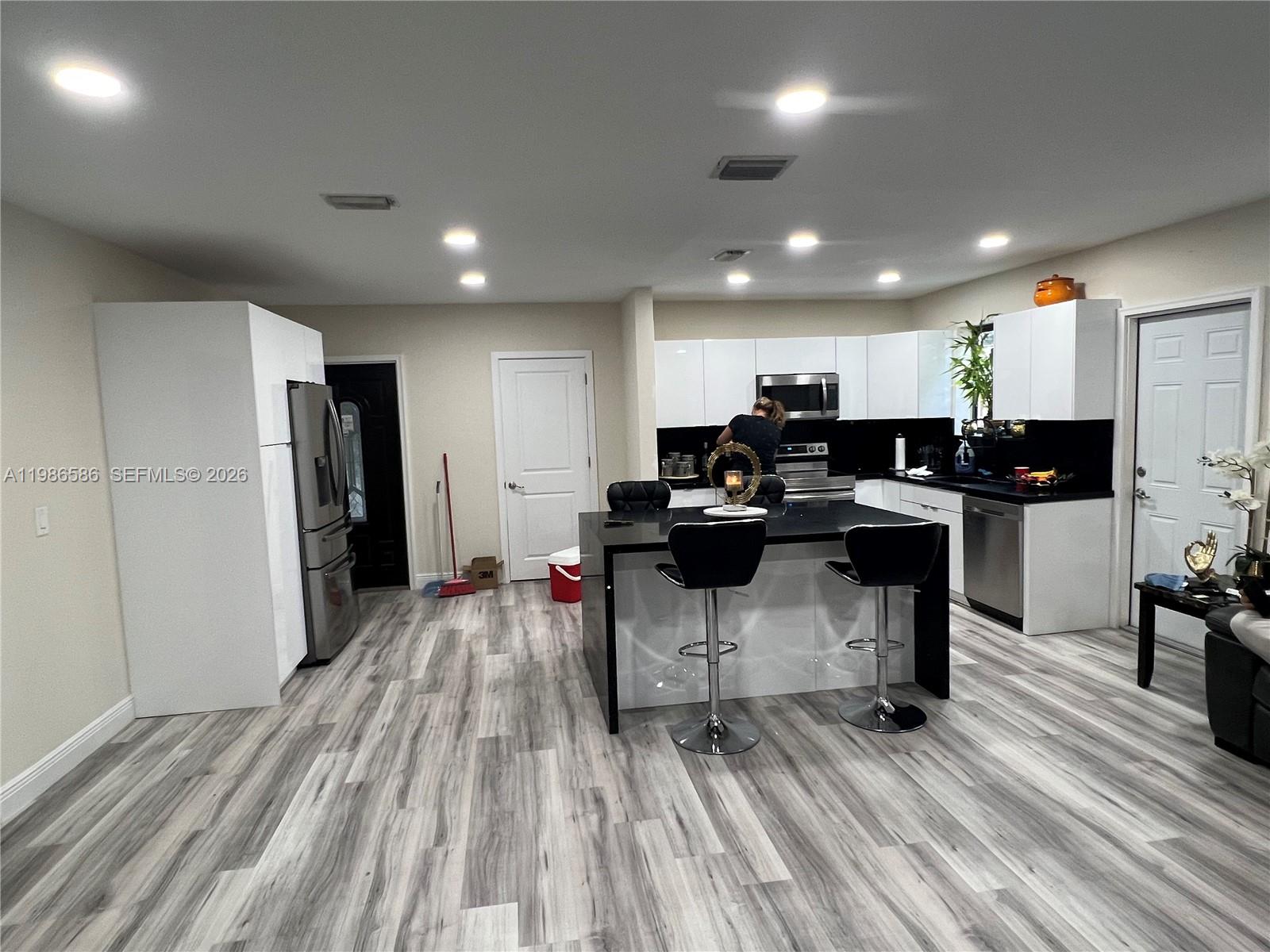 BRADLEY MANOR 3RD ADDN - Residential