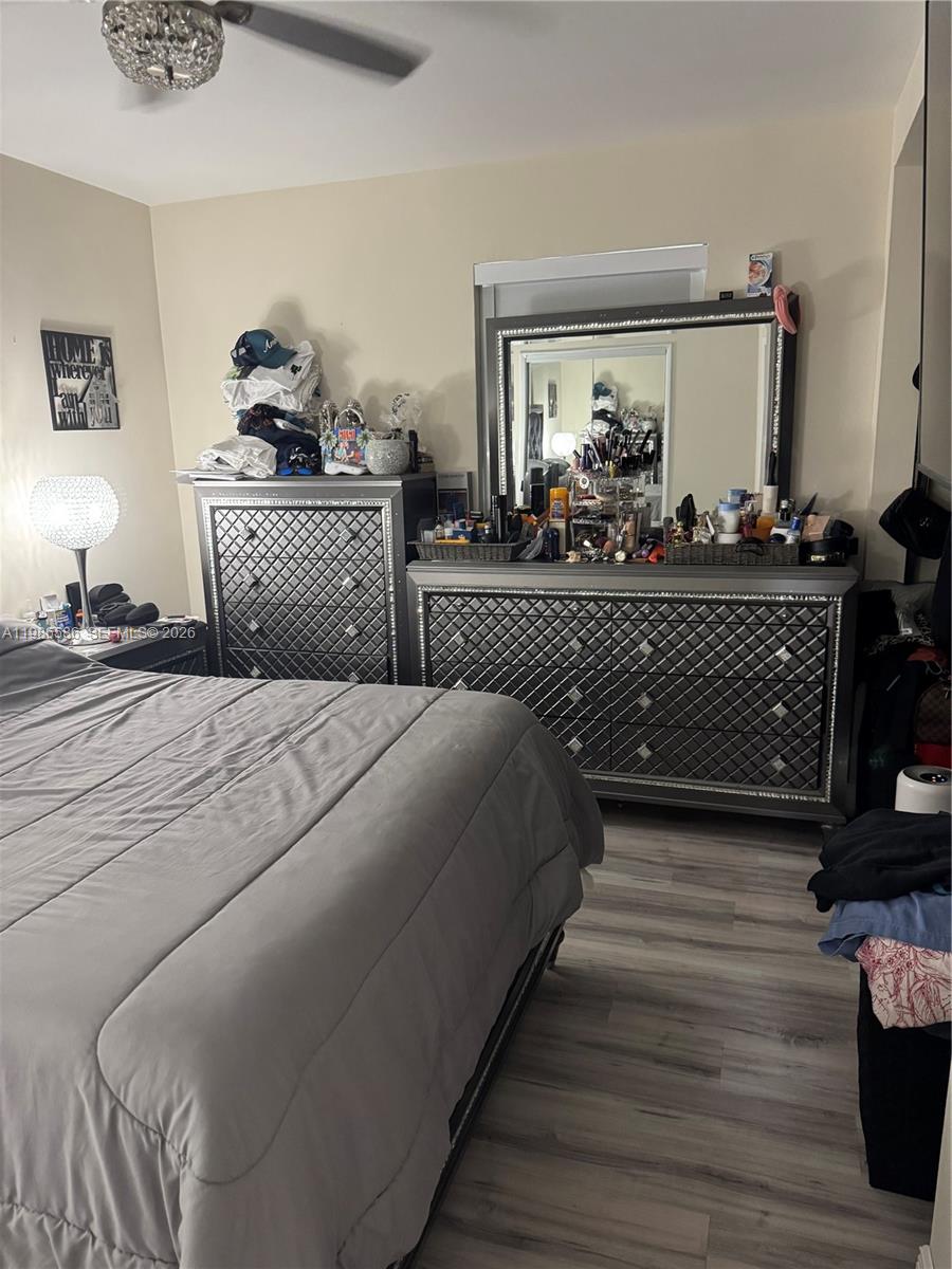 BRADLEY MANOR 3RD ADDN - Residential