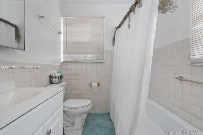 BRADLEY MANOR 3RD ADDN - Residential