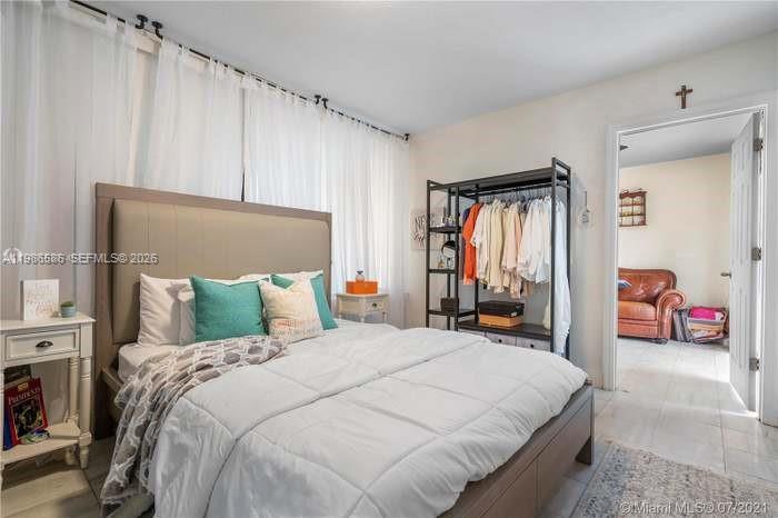 BRADLEY MANOR 3RD ADDN - Residential