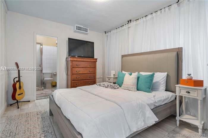 BRADLEY MANOR 3RD ADDN - Residential