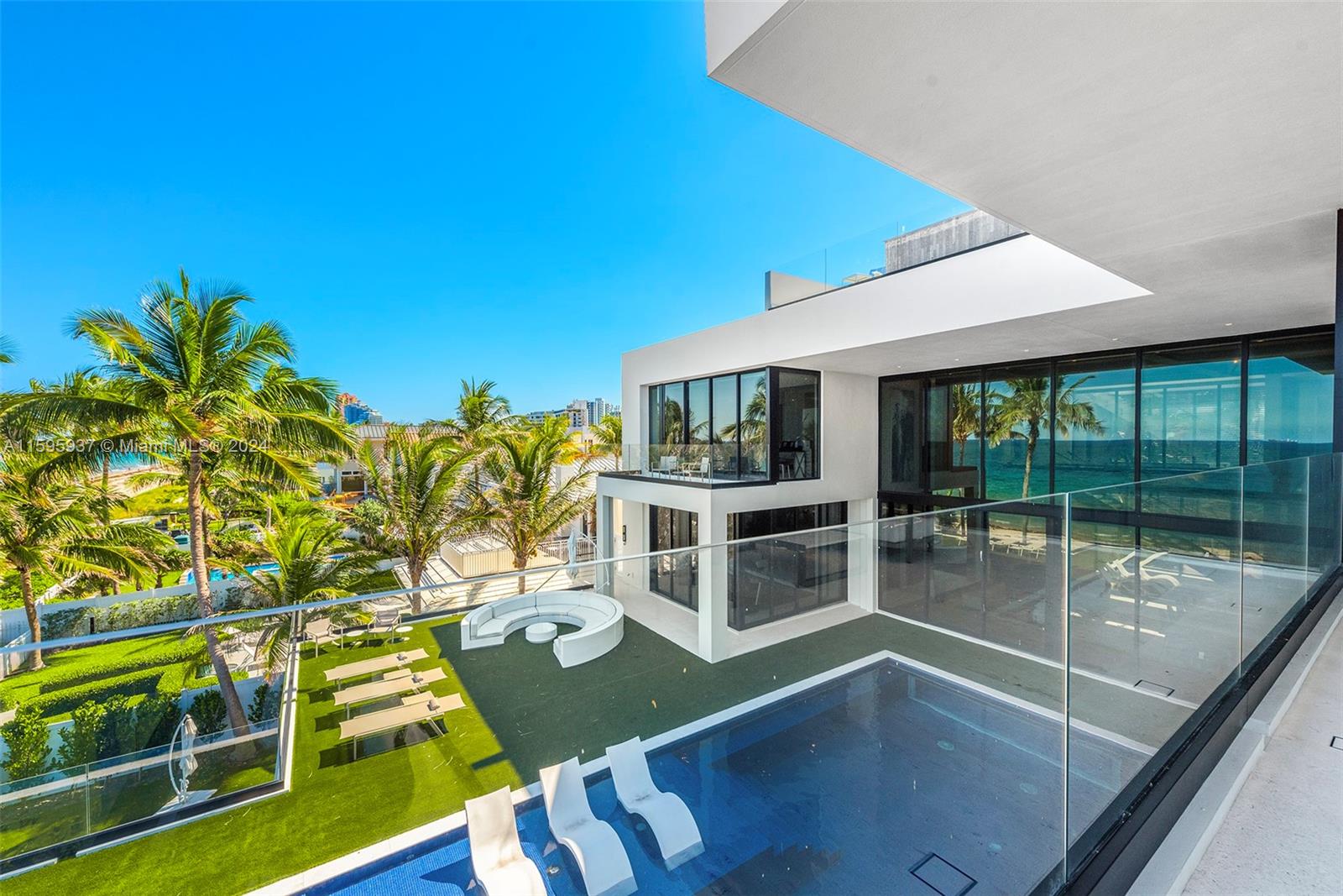 LAUDERDALE BEACH - Residential
