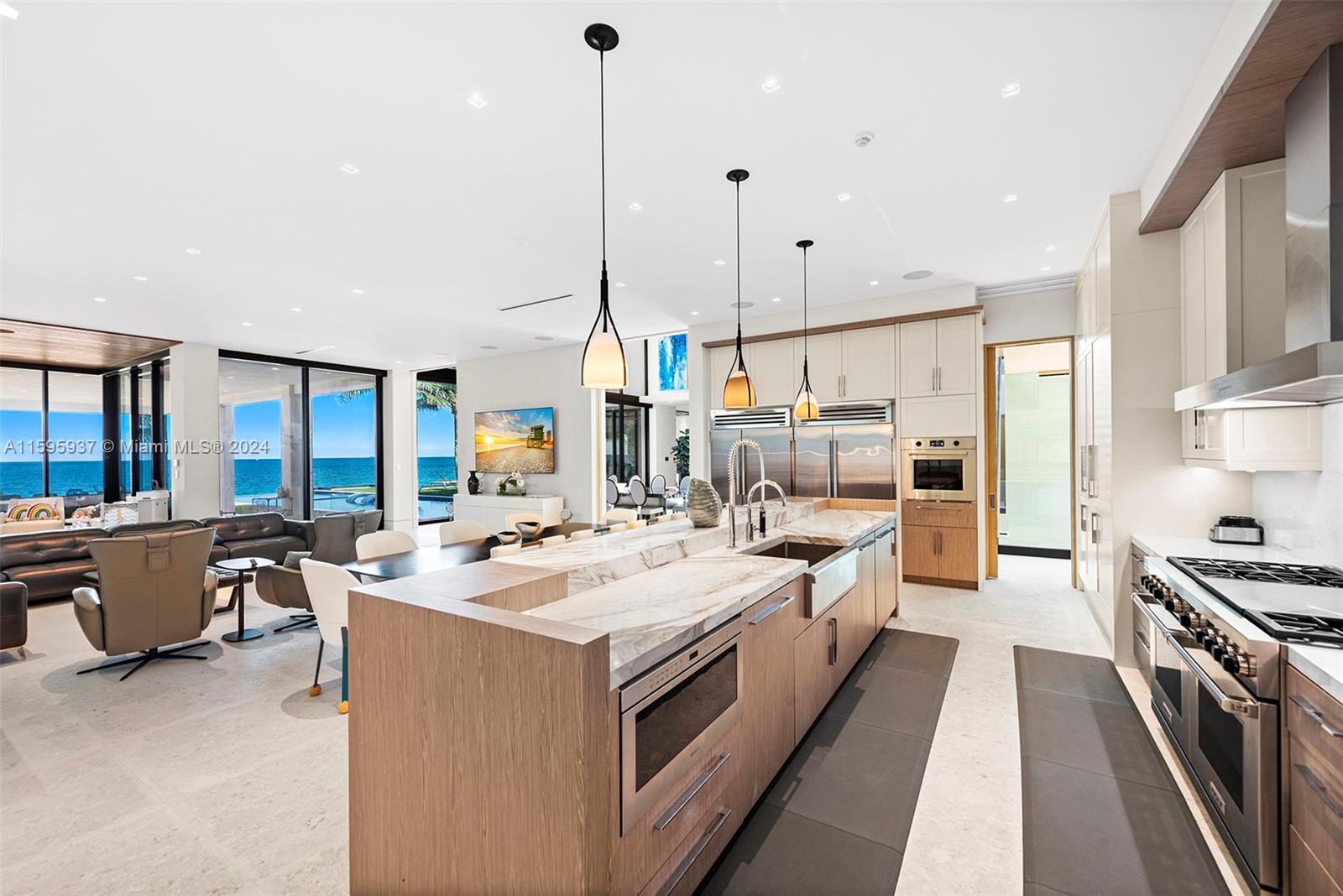 LAUDERDALE BEACH - Residential