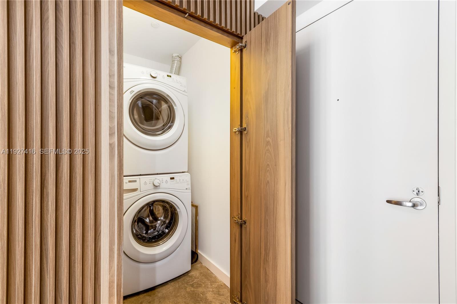 CENTRO CONDO - Residential Lease