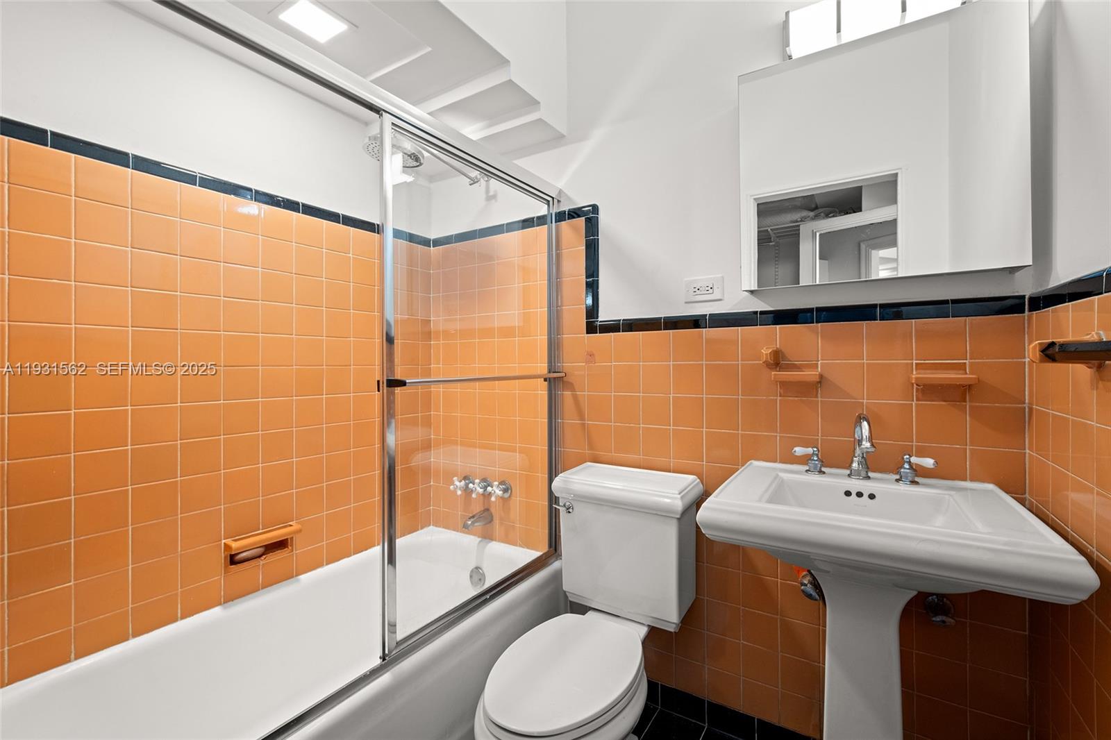 HELEN MAR CONDO - Residential