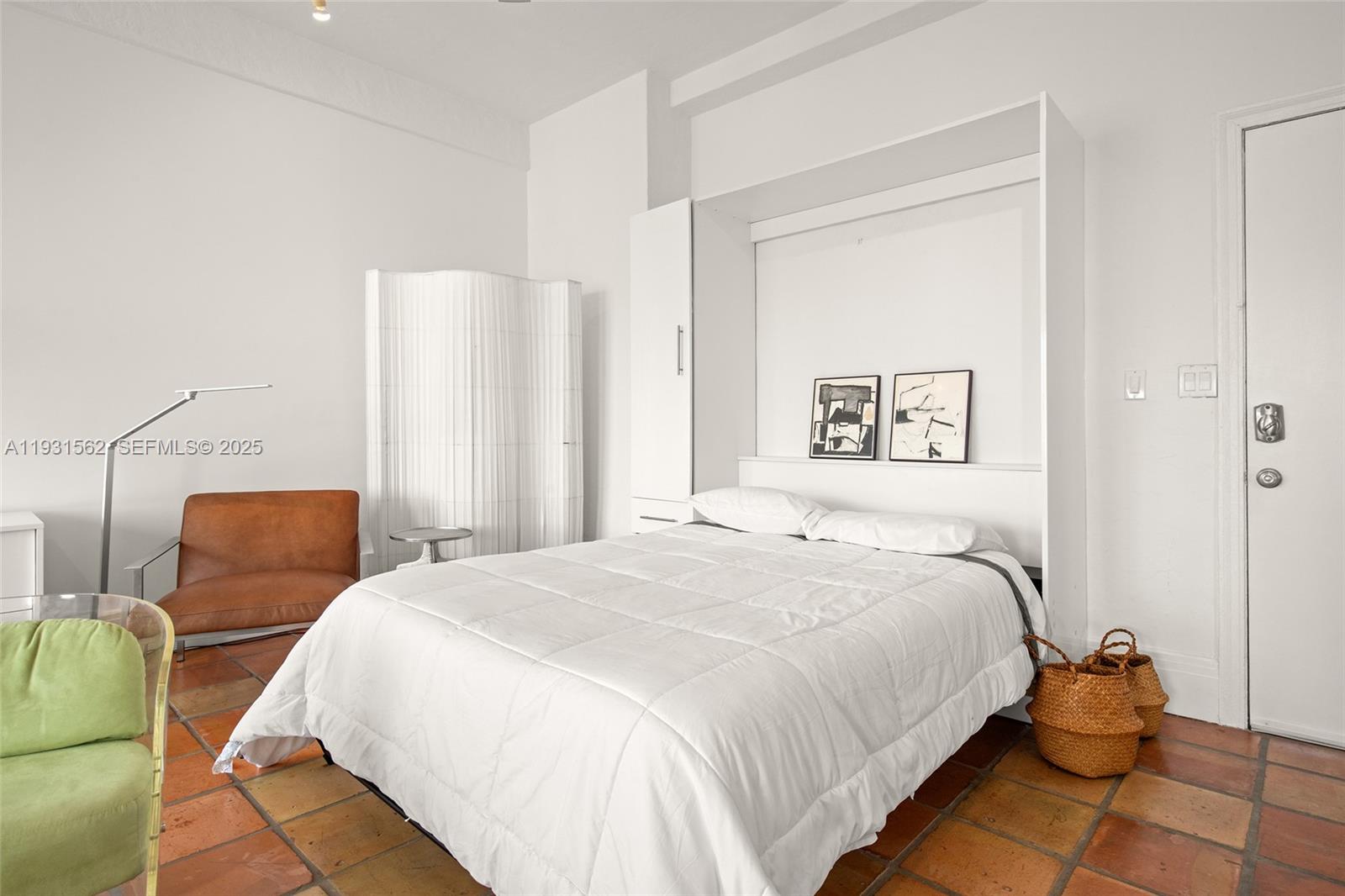 HELEN MAR CONDO - Residential