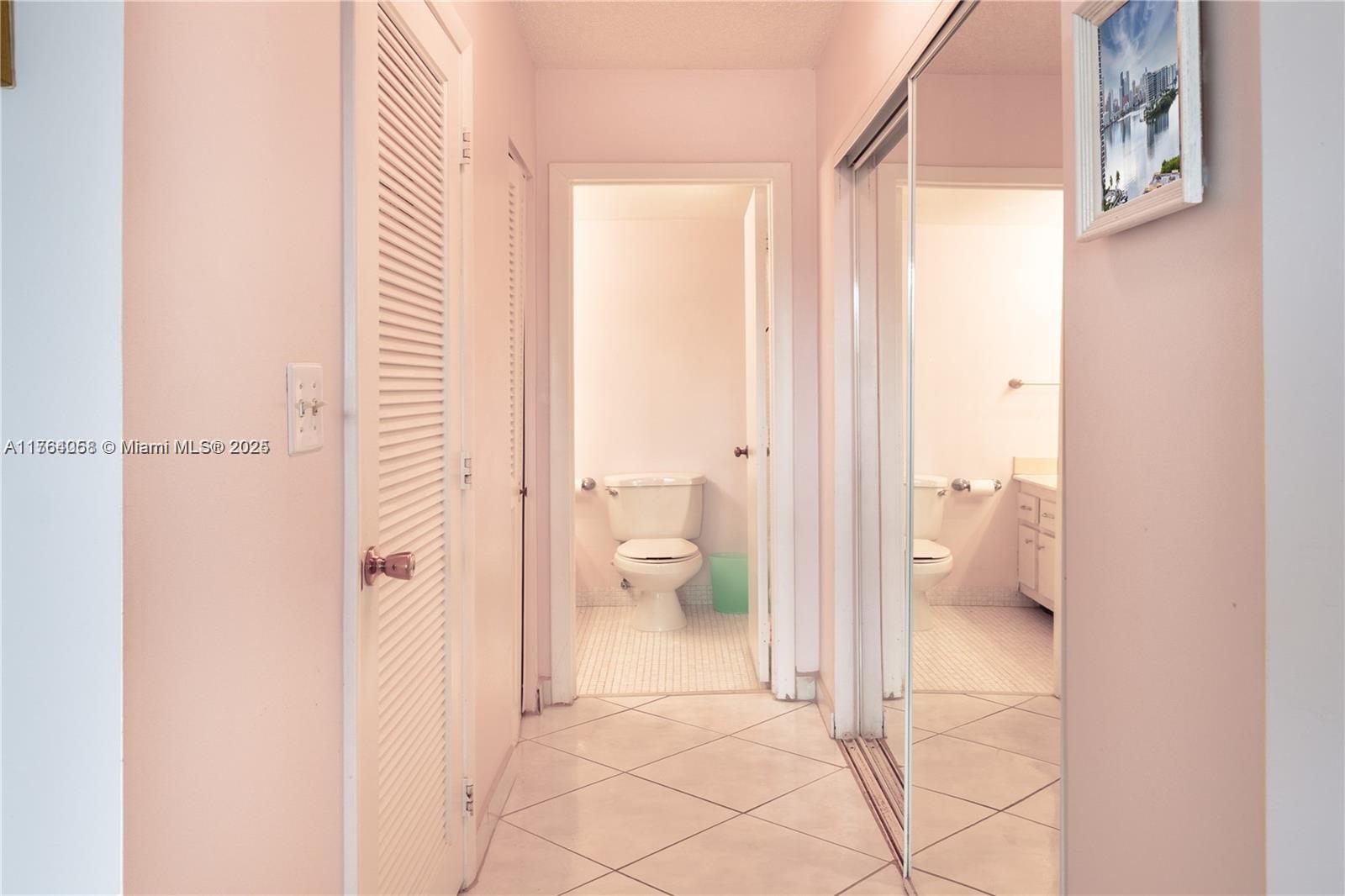 HALLMARK OF HOLLYWOOD CON - Residential