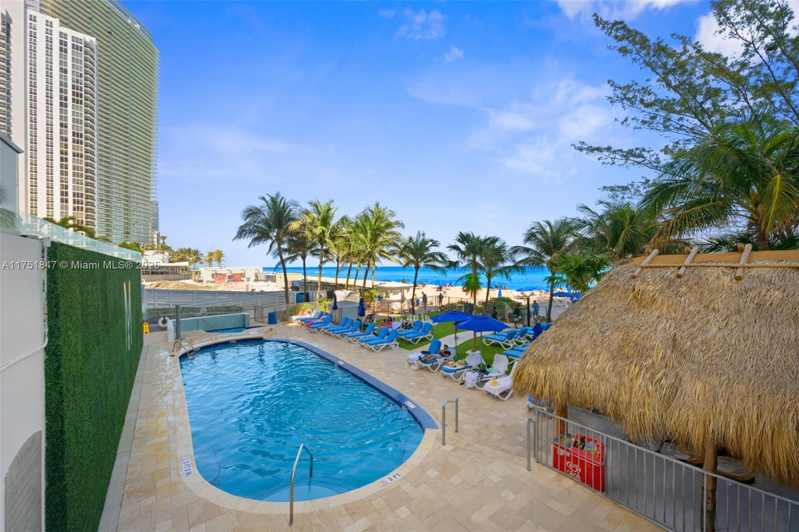 M RESORT RESIDENCES CONDO - Residential