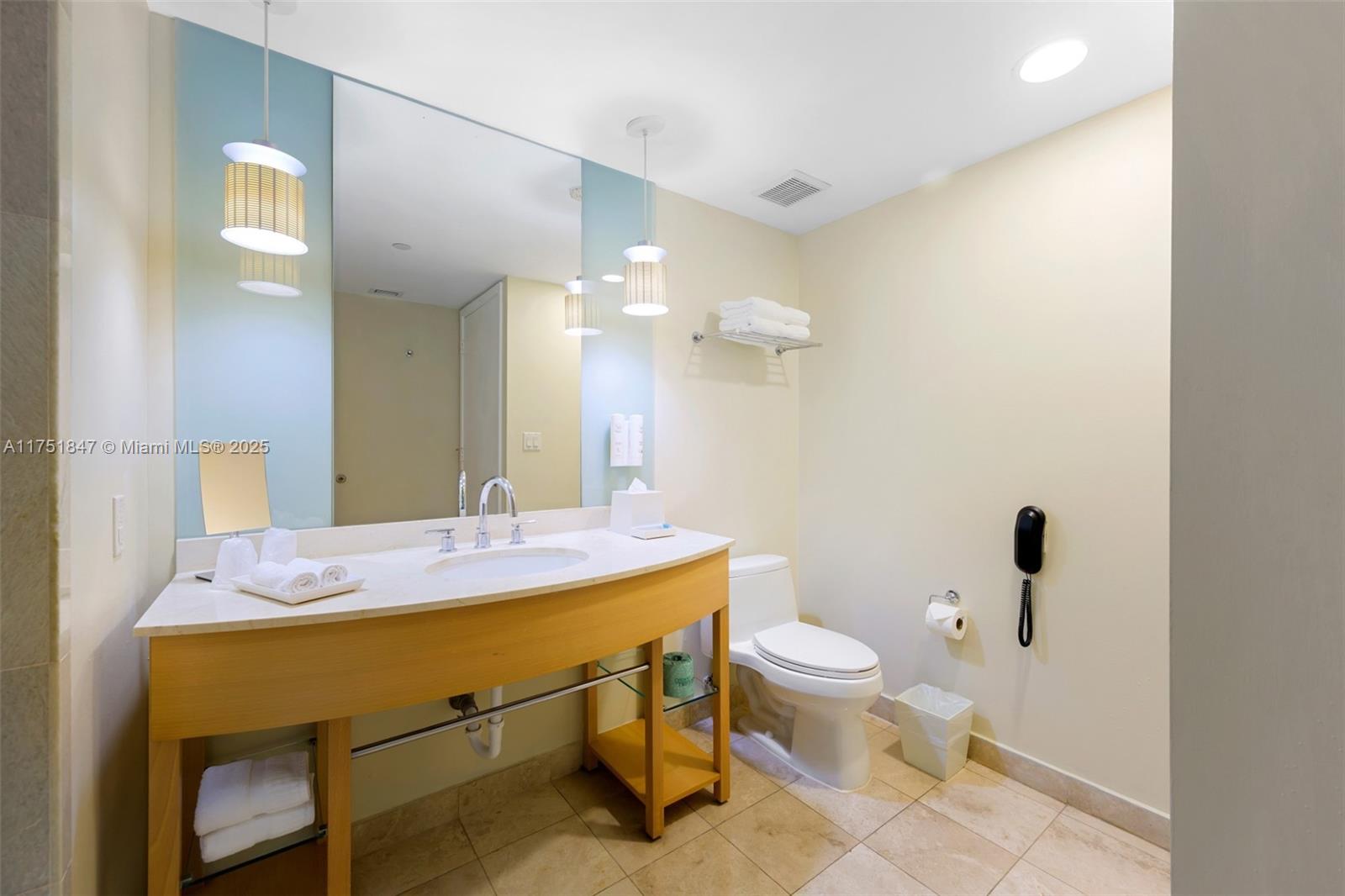 M RESORT RESIDENCES CONDO - Residential