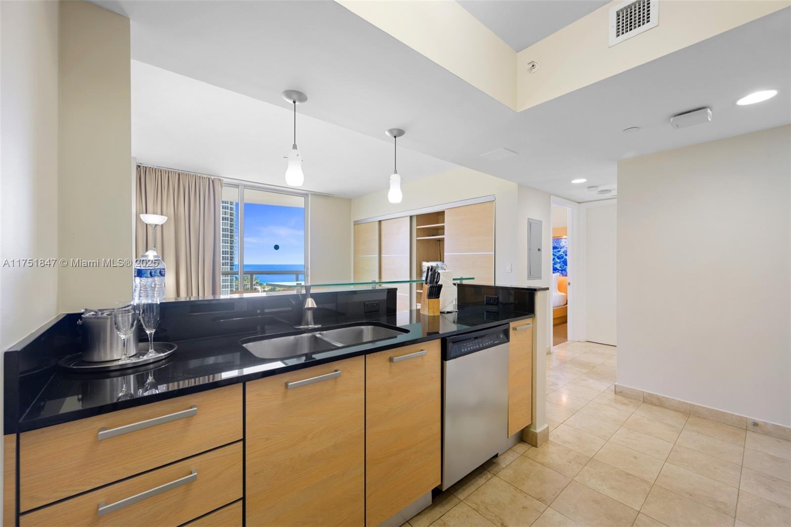 M RESORT RESIDENCES CONDO - Residential