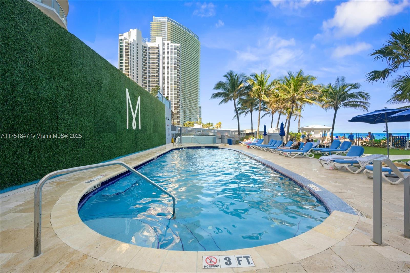 M RESORT RESIDENCES CONDO - Residential