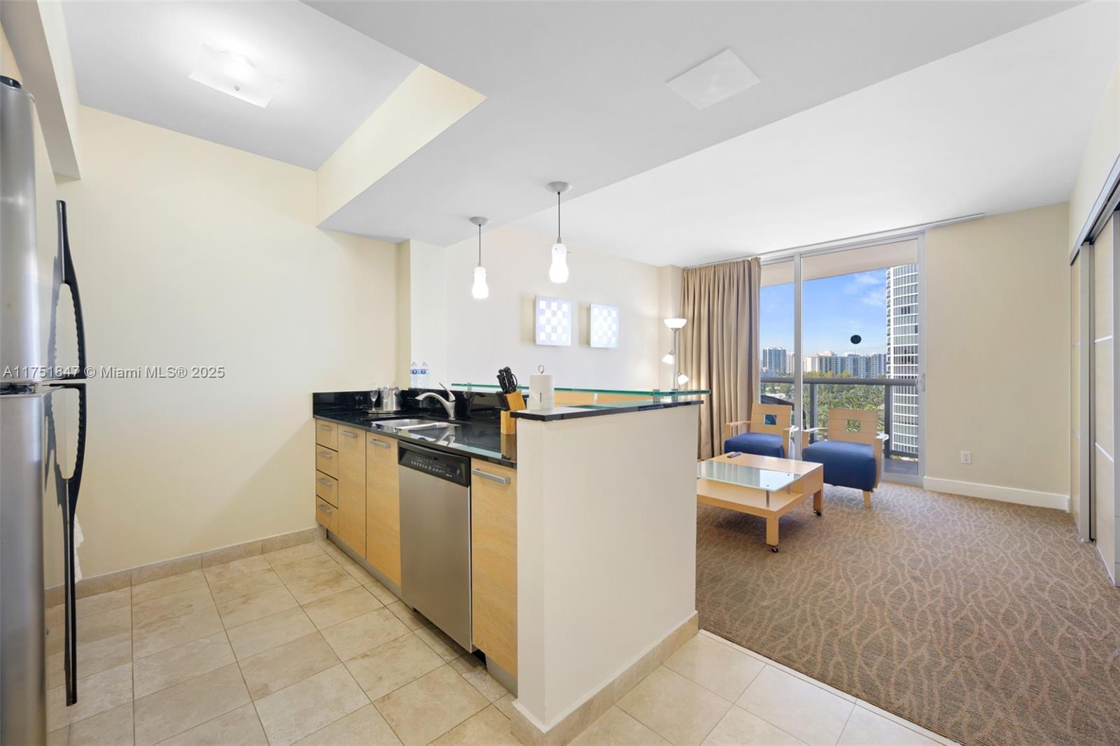 M RESORT RESIDENCES CONDO - Residential