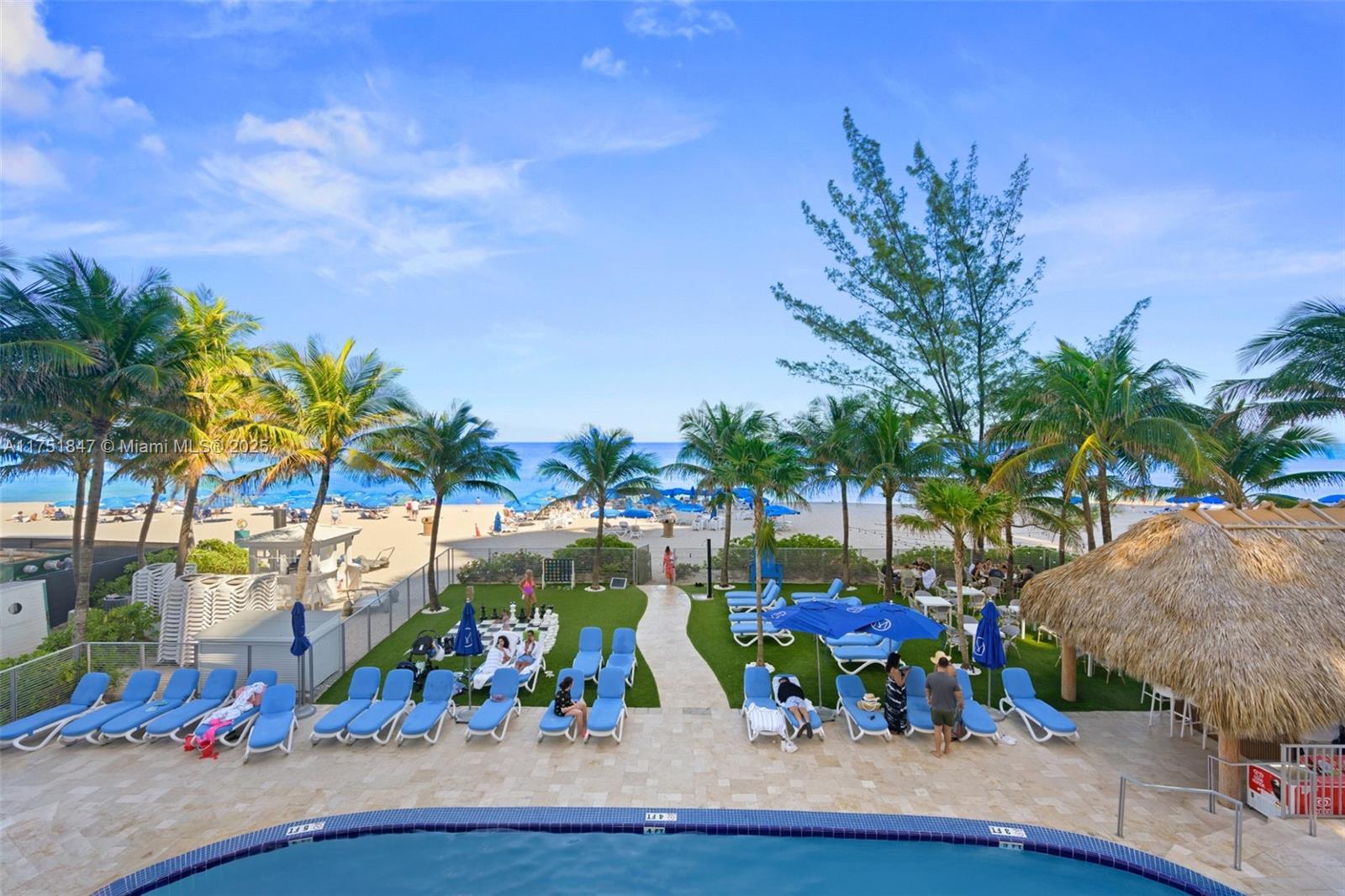 M RESORT RESIDENCES CONDO - Residential