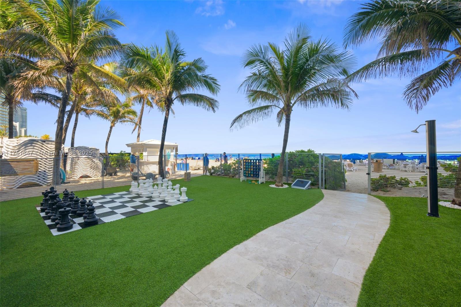 M RESORT RESIDENCES CONDO - Residential