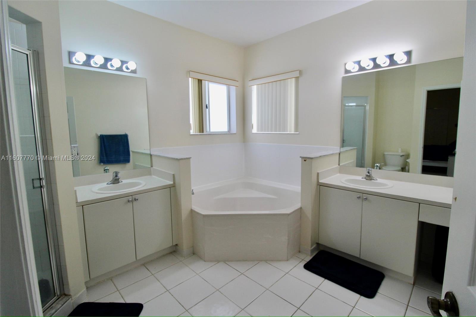 TOWNGATE NORTH - Residential Lease
