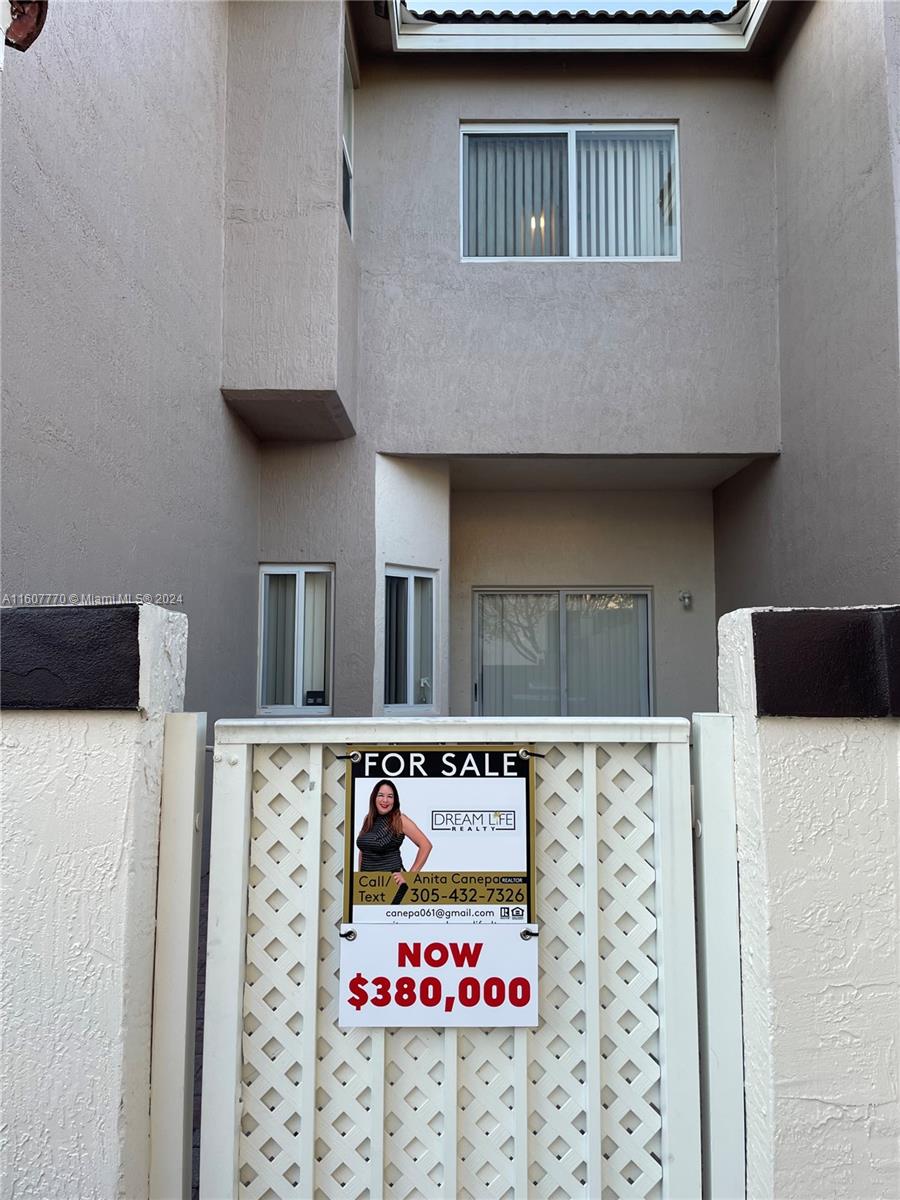 TOWNGATE NORTH - Residential Lease