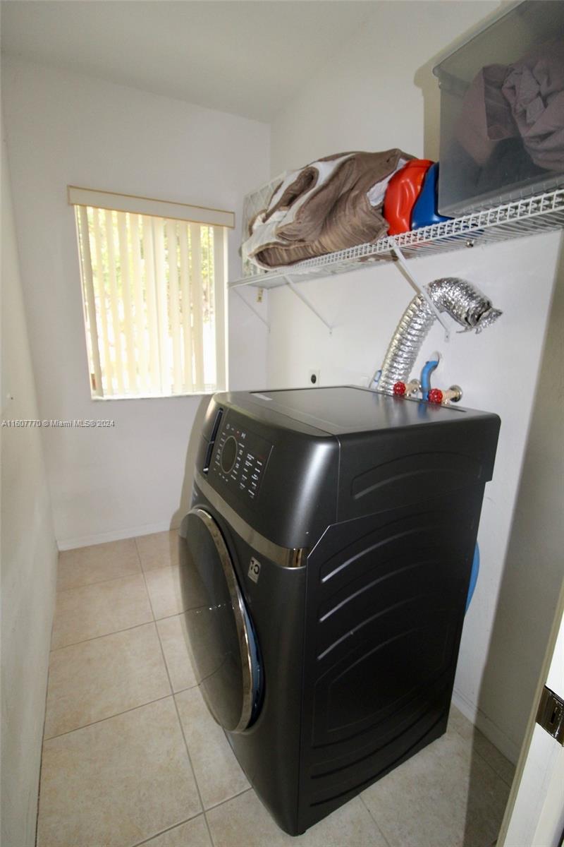 TOWNGATE NORTH - Residential Lease