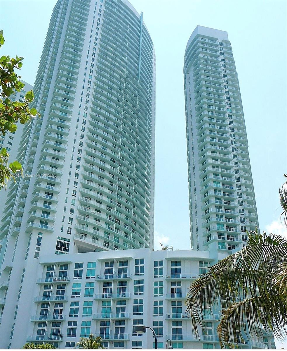 Rental Property at 1900 N Bayshore Dr 2209, Miami, Broward County, Florida - Bedrooms: 1 
Bathrooms: 2  - $2,700 MO.