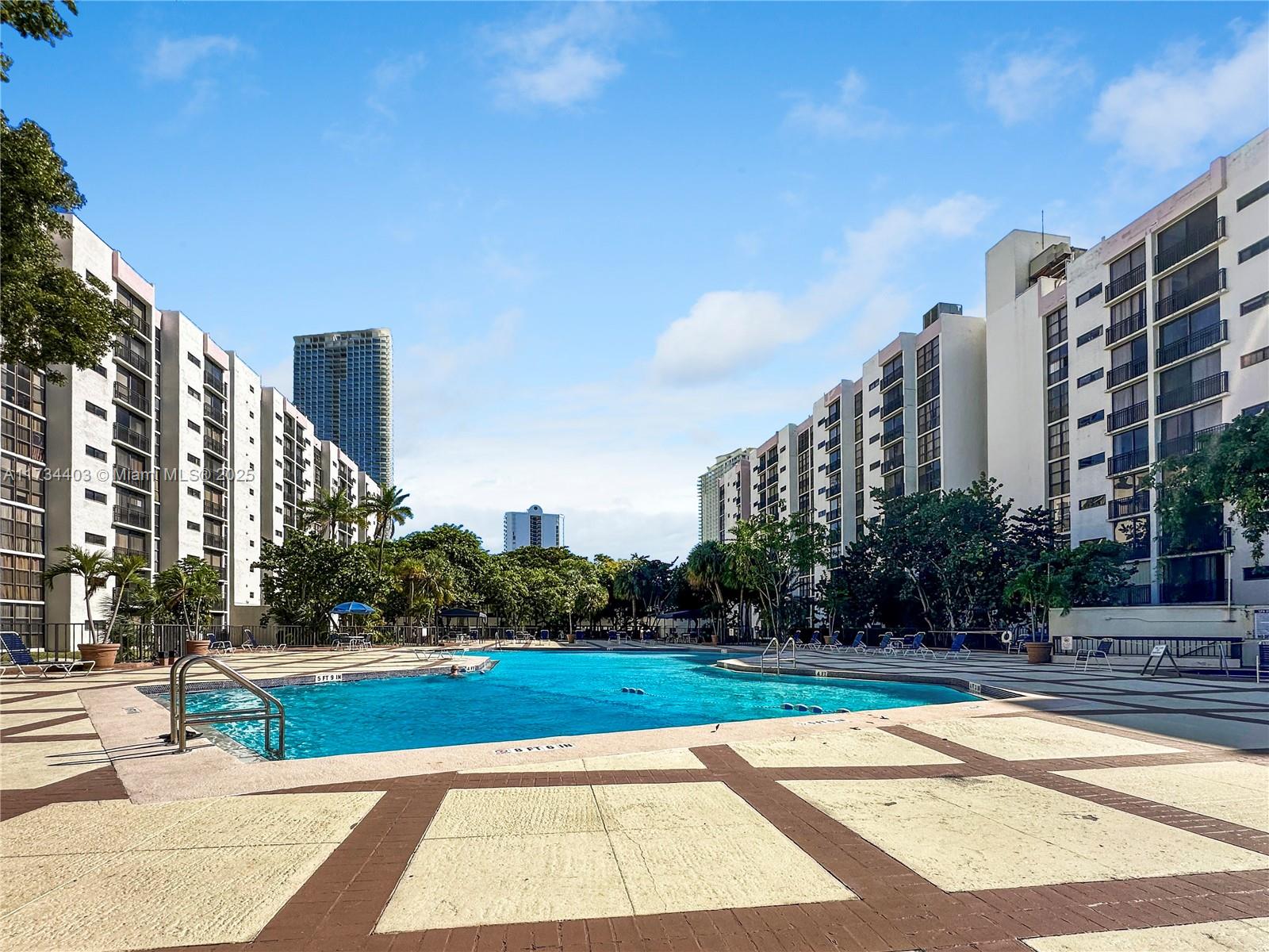 PLAZA OF AMERICAS CONDO P - Residential