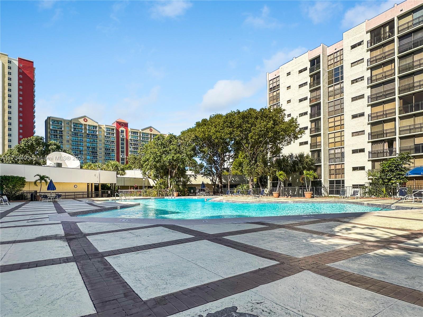PLAZA OF AMERICAS CONDO P - Residential