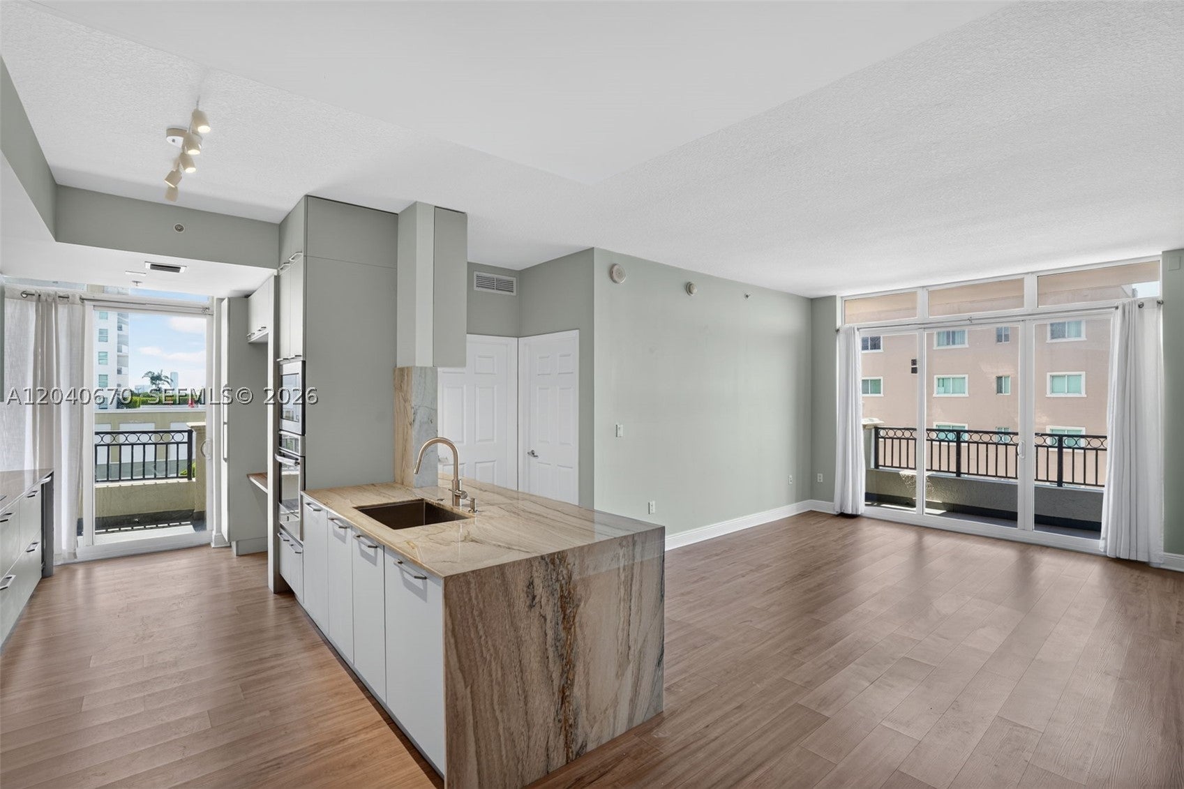 3232 SW 22nd Ter 601