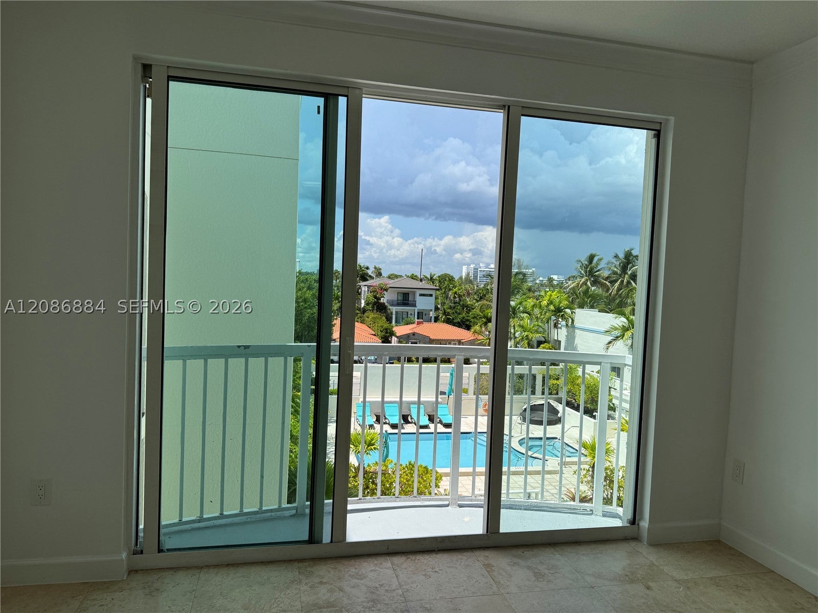 9172 COLLINS AVE 409