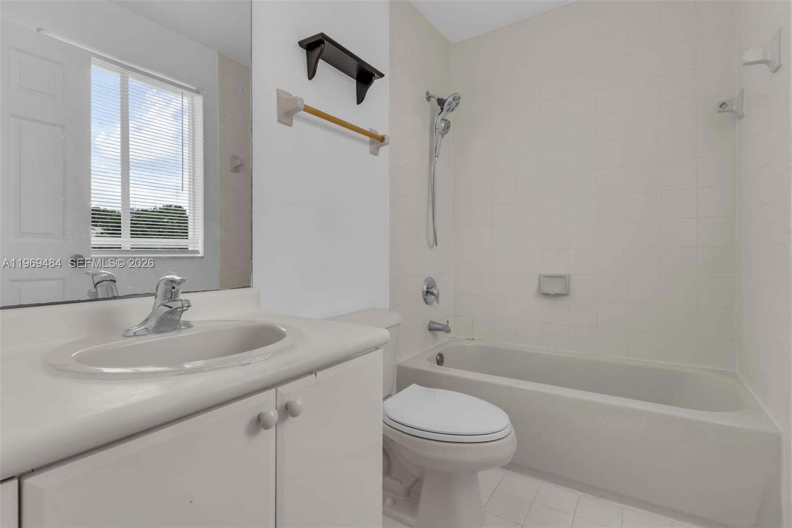 SHOMA TOWNHOMES AT KEYSCO - Residential