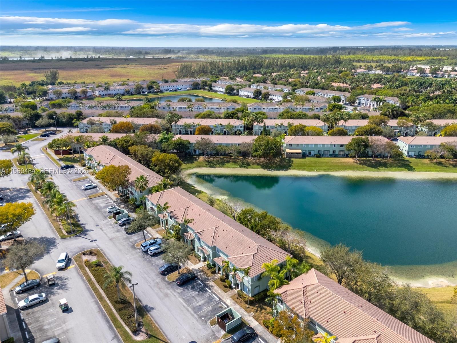 SHOMA TOWNHOMES AT KEYSCO - Residential