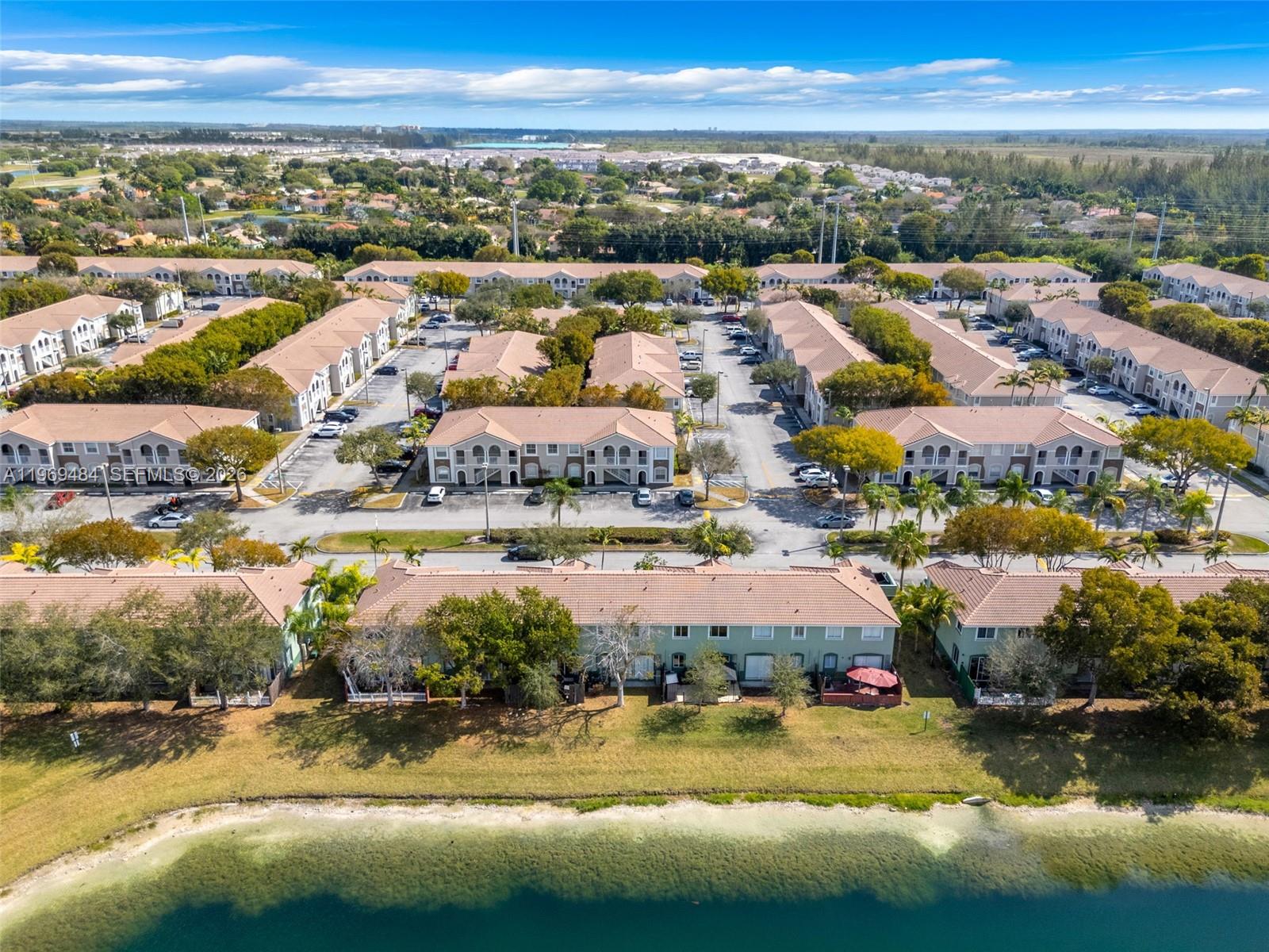 SHOMA TOWNHOMES AT KEYSCO - Residential