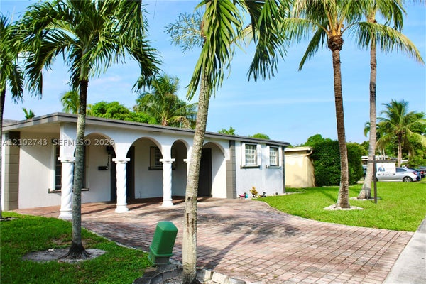 7761 NW 41ST ST # 7761, HOLLYWOOD, FL 33024 - Image b588b48dc1b54c1b2eb6f34a574cce06/2686489624
