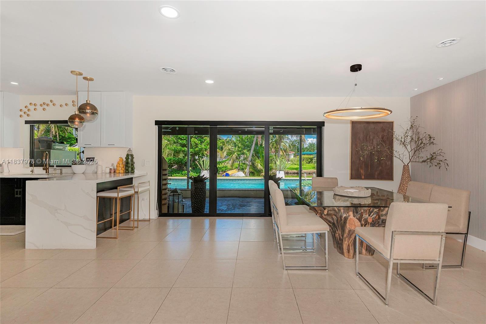 CORAL PARK ESTATES SEC 5 - Residential