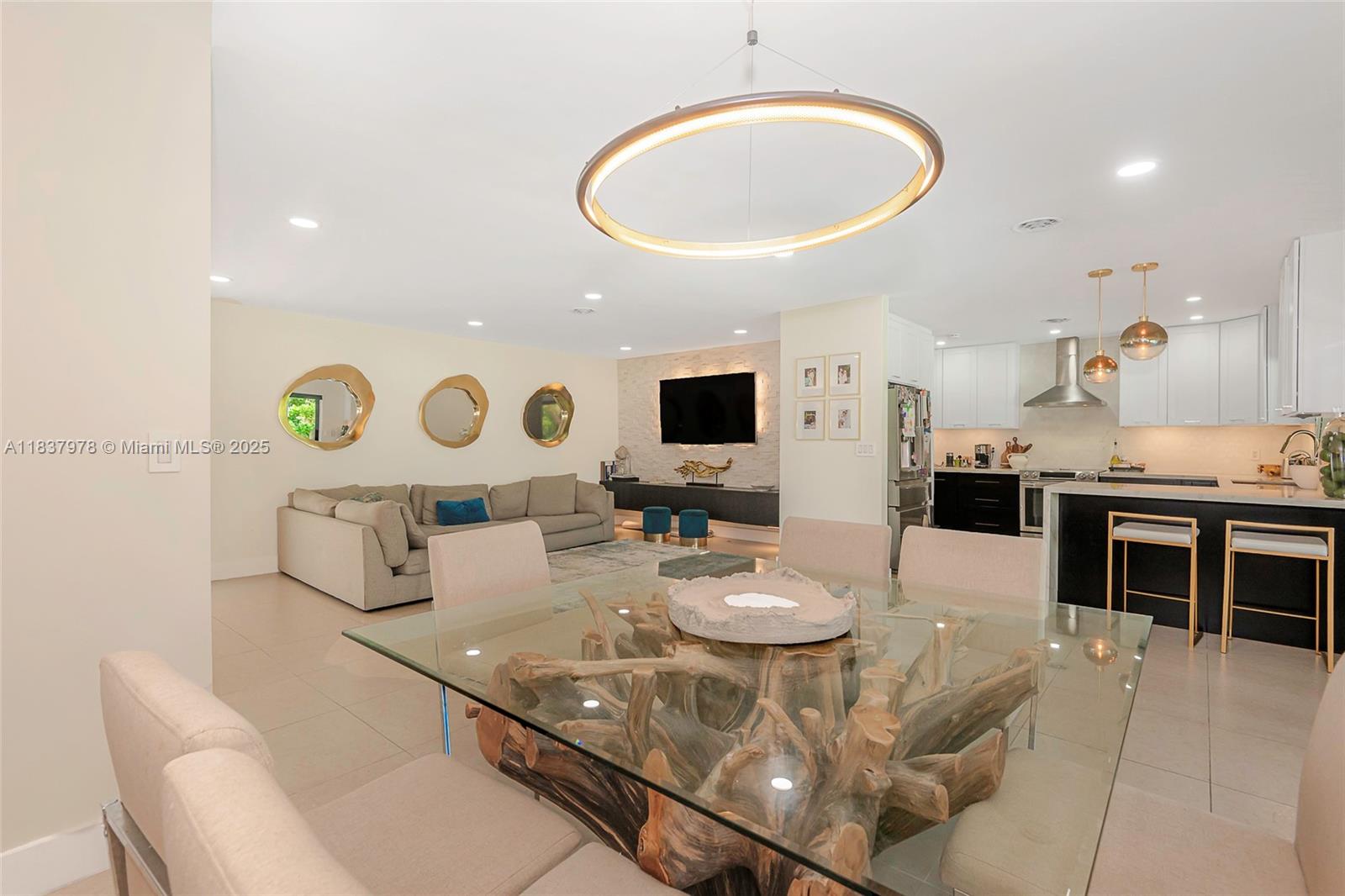 CORAL PARK ESTATES SEC 5 - Residential