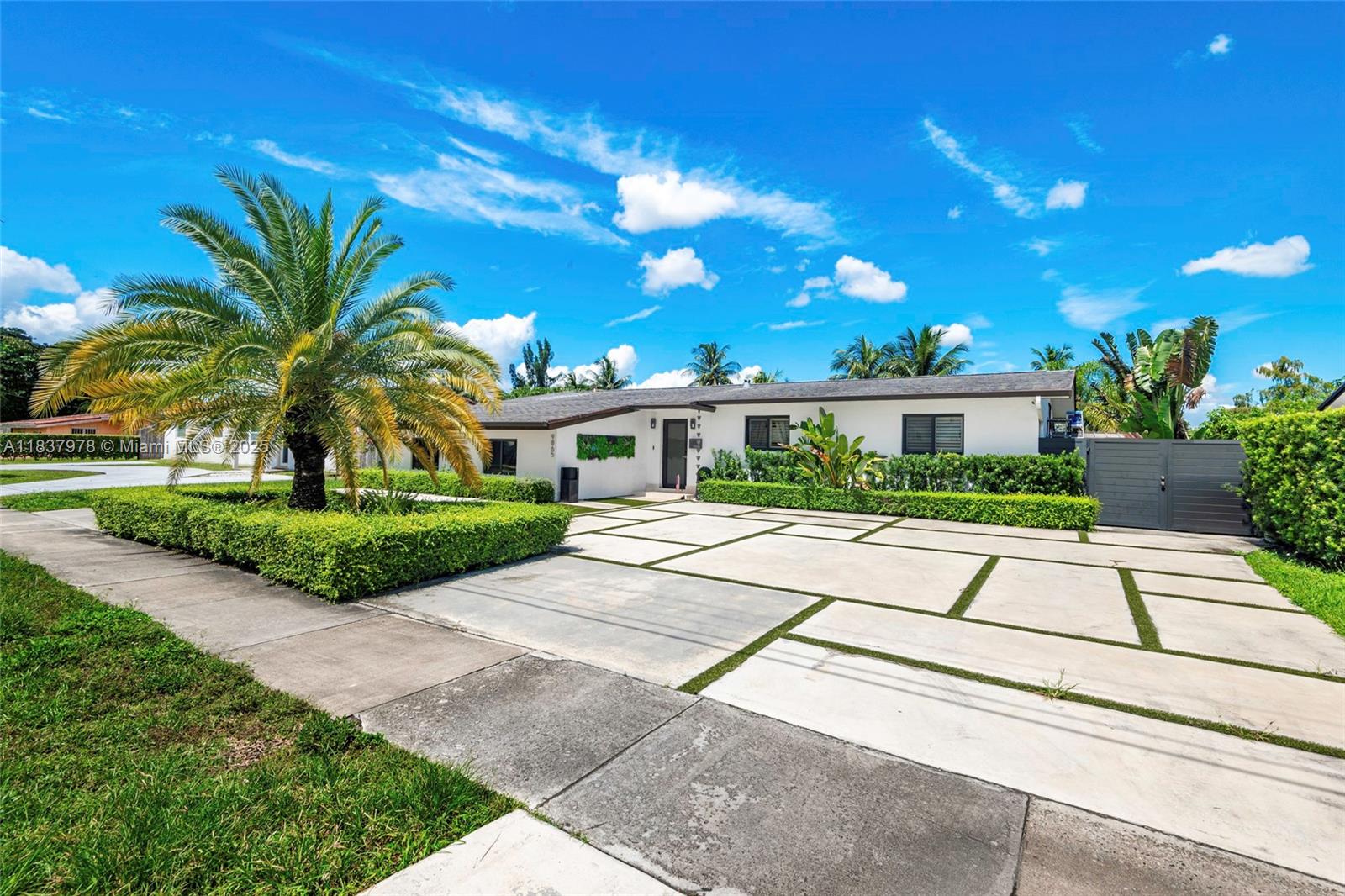 CORAL PARK ESTATES SEC 5 - Residential