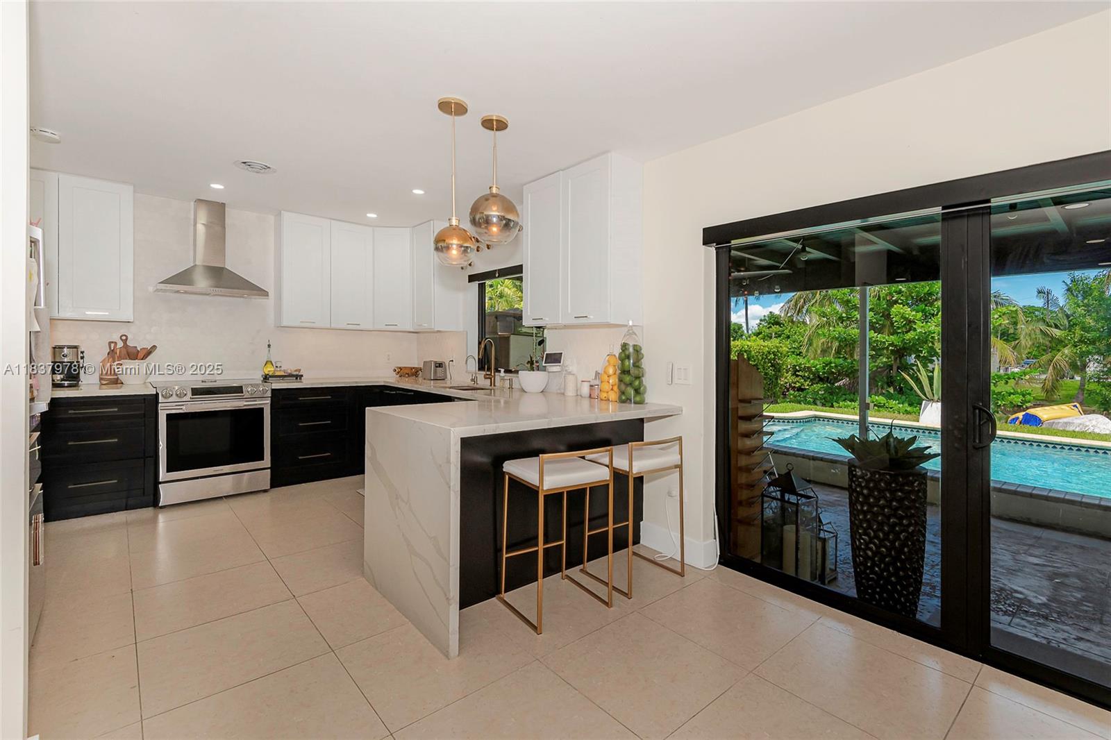 CORAL PARK ESTATES SEC 5 - Residential